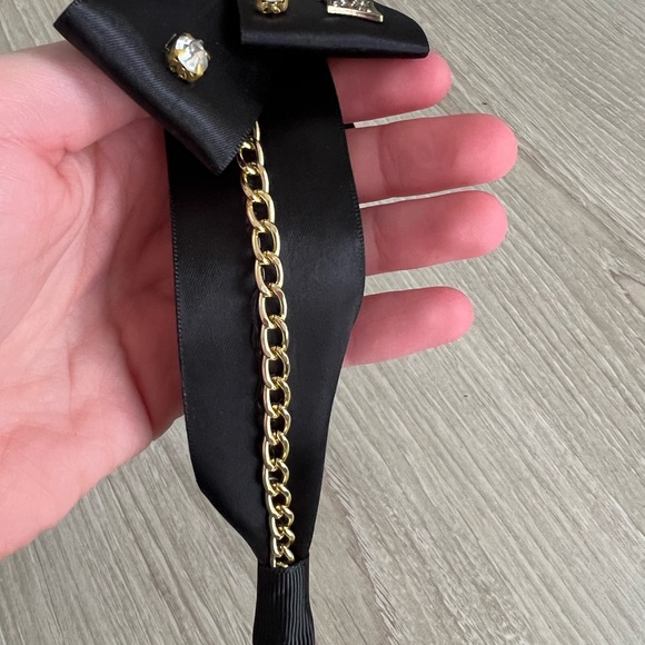 Black And Gold Sparkle Headband✨ - Picture 4 of 5